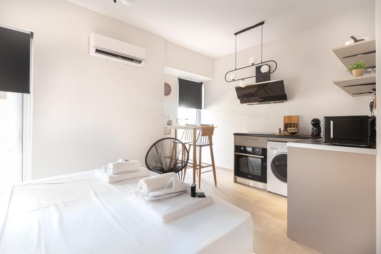Aegean Pearl Apartment Пирея Екстериор снимка