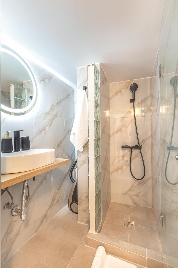 Aegean Pearl Apartment Пирея Екстериор снимка